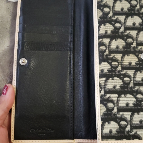 ❣SOLD Christian Dior Wallet❣ - Picture 7 of 16
